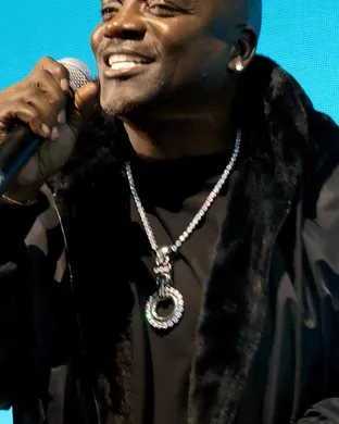 Akon Vancouver
