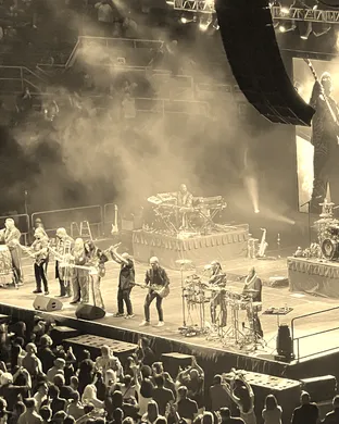 Earth Wind And Fire Troutdale